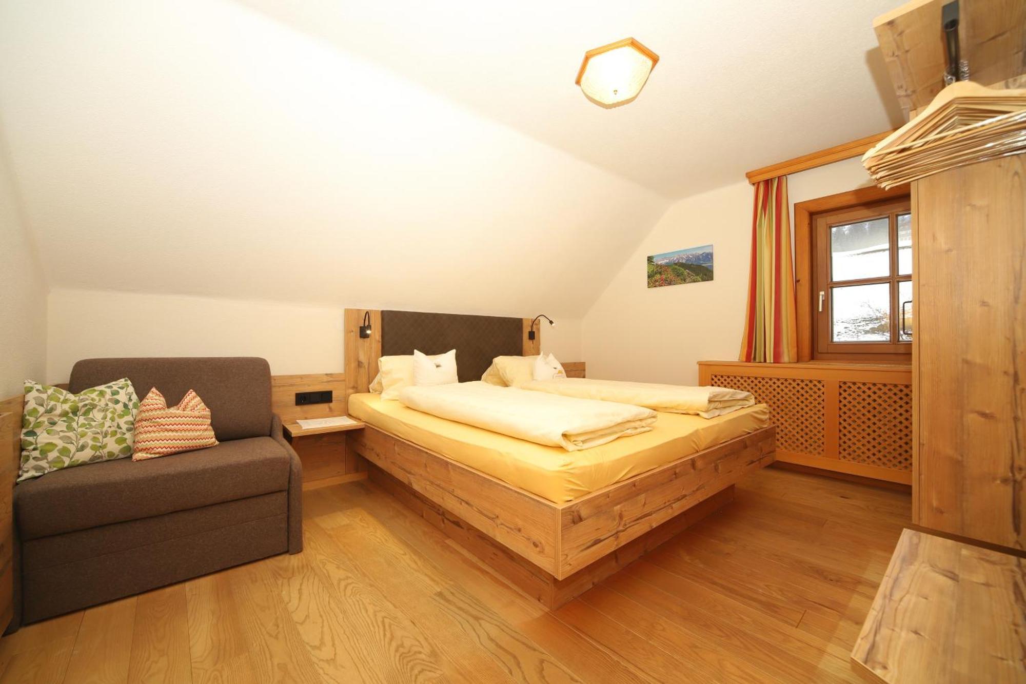 Linarhof Apartment Urlaub Am Bio Bauernhof Haus im Ennstal Rum bild