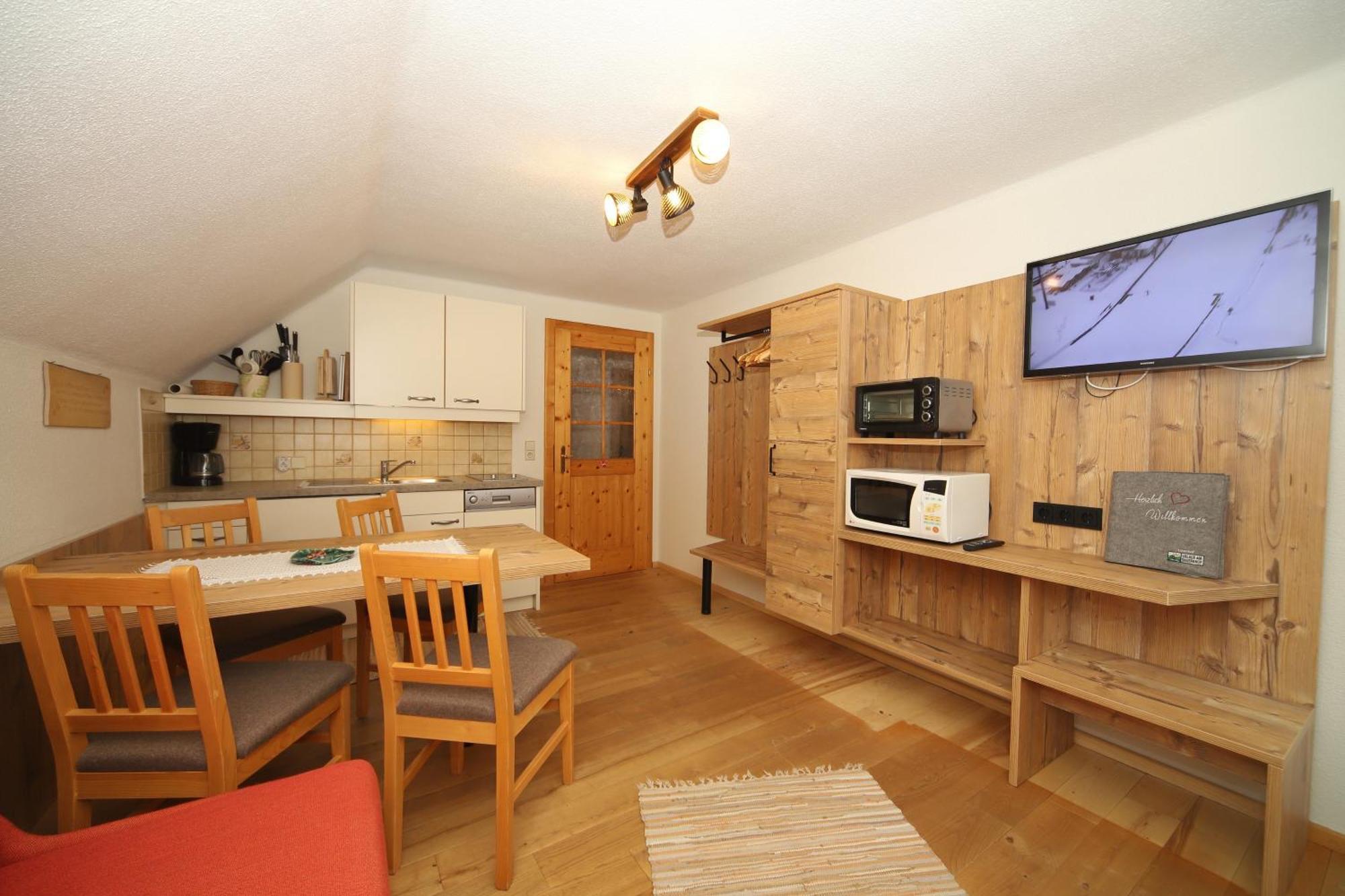 Linarhof Apartment Urlaub Am Bio Bauernhof Haus im Ennstal Rum bild