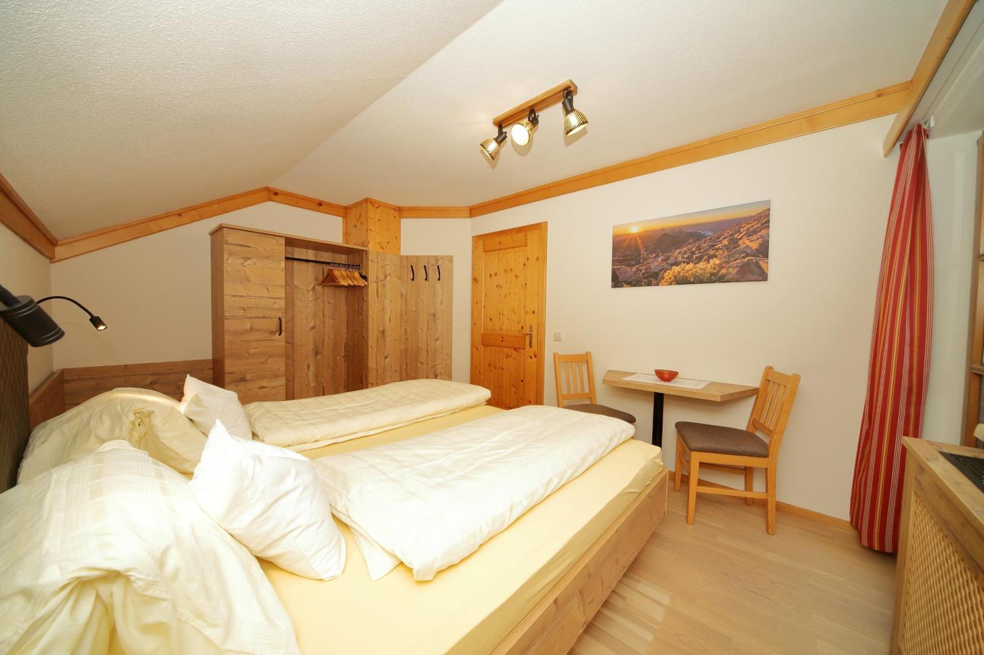 Linarhof Apartment Urlaub Am Bio Bauernhof Haus im Ennstal Rum bild