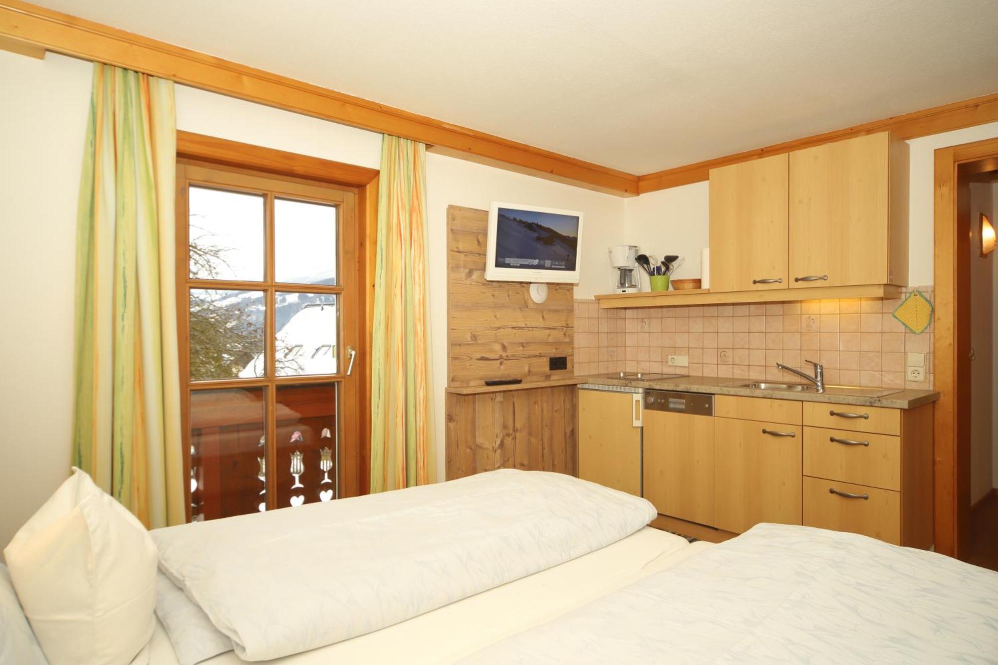 Linarhof Apartment Urlaub Am Bio Bauernhof Haus im Ennstal Rum bild