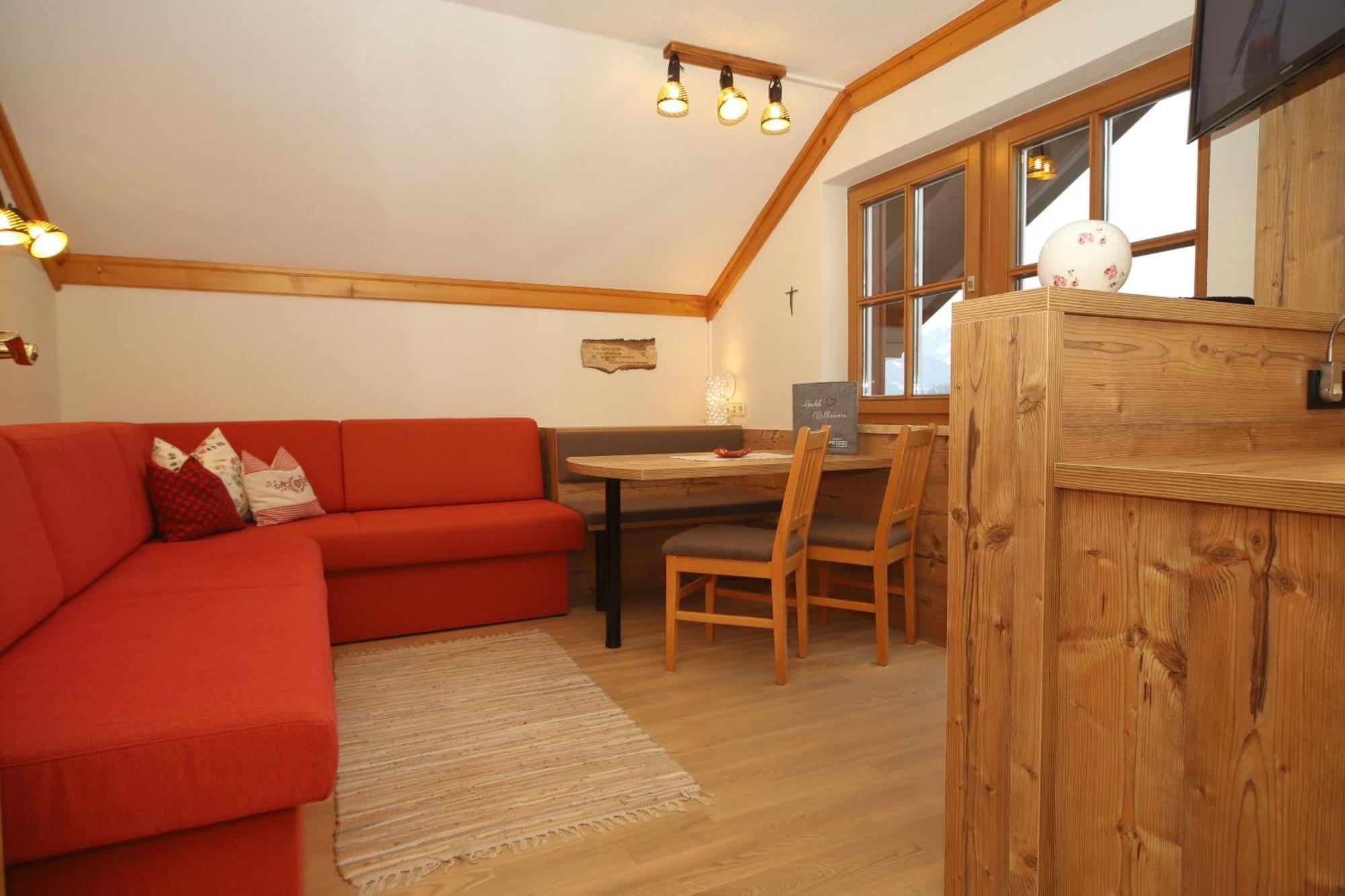Linarhof Apartment Urlaub Am Bio Bauernhof Haus im Ennstal Exteriör bild