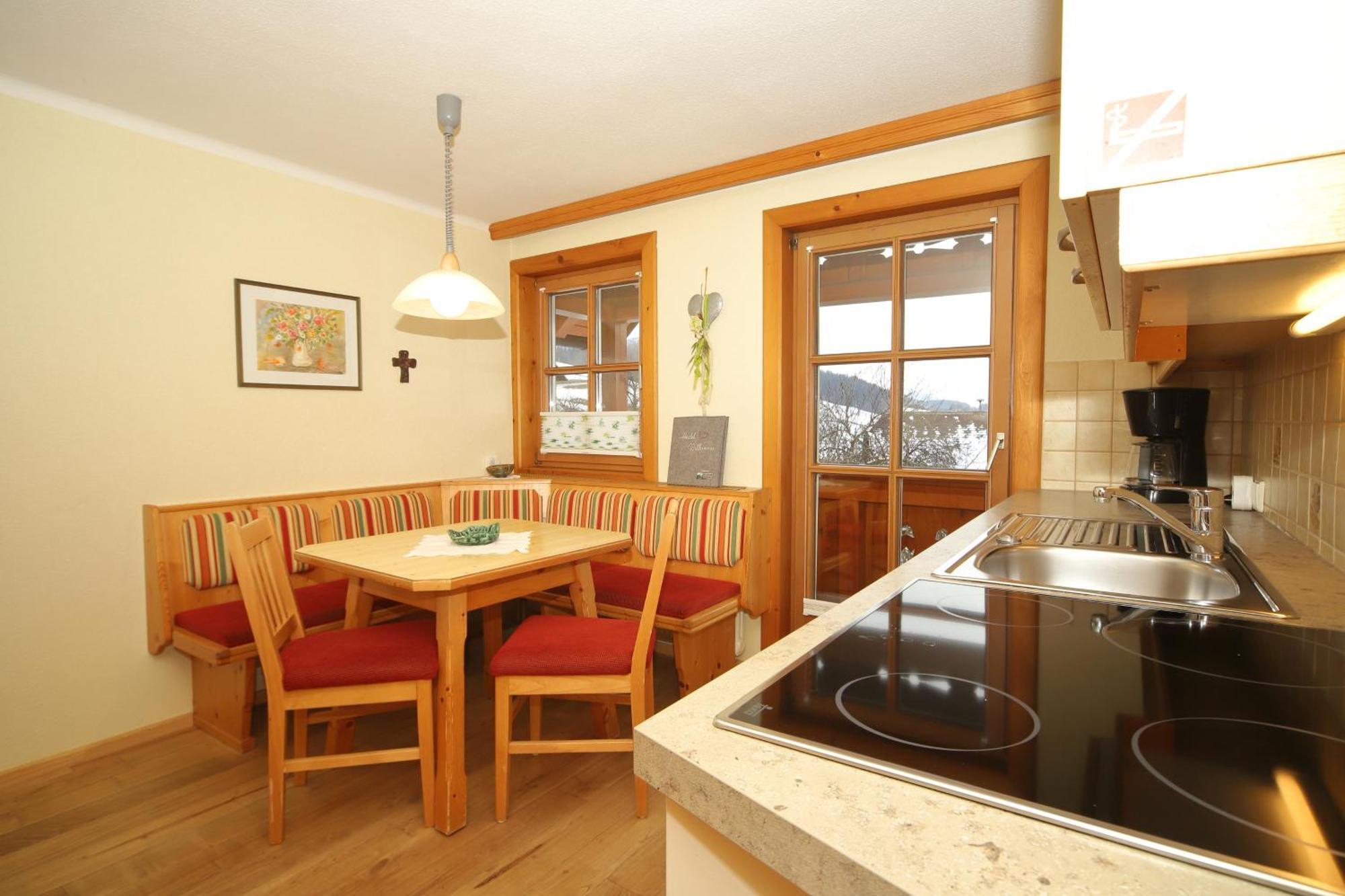 Linarhof Apartment Urlaub Am Bio Bauernhof Haus im Ennstal Exteriör bild